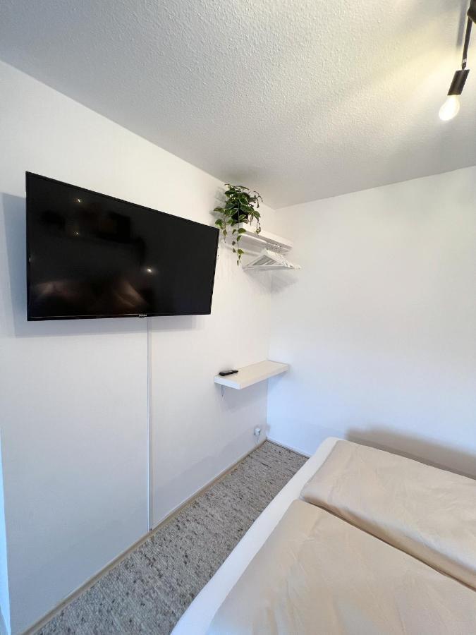 Nami - Robin - Helle Apartments Mitten In Der Stadt Меммінген Екстер'єр фото