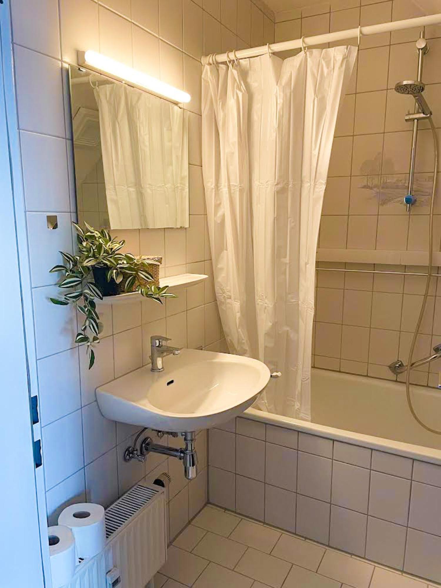 Nami - Robin - Helle Apartments Mitten In Der Stadt Меммінген Екстер'єр фото